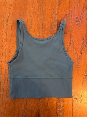 LULULEMON Blue Ribbed top - Women